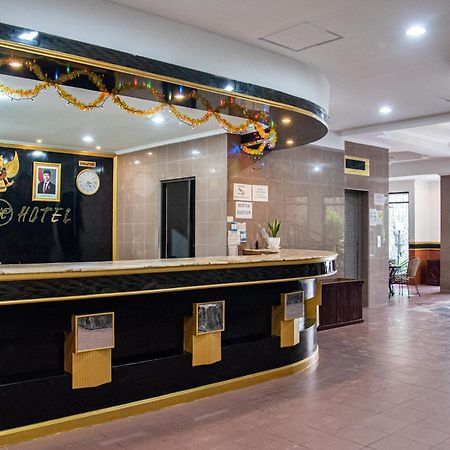 Melin Hotel Tanjungpinang Eksteriør bilde