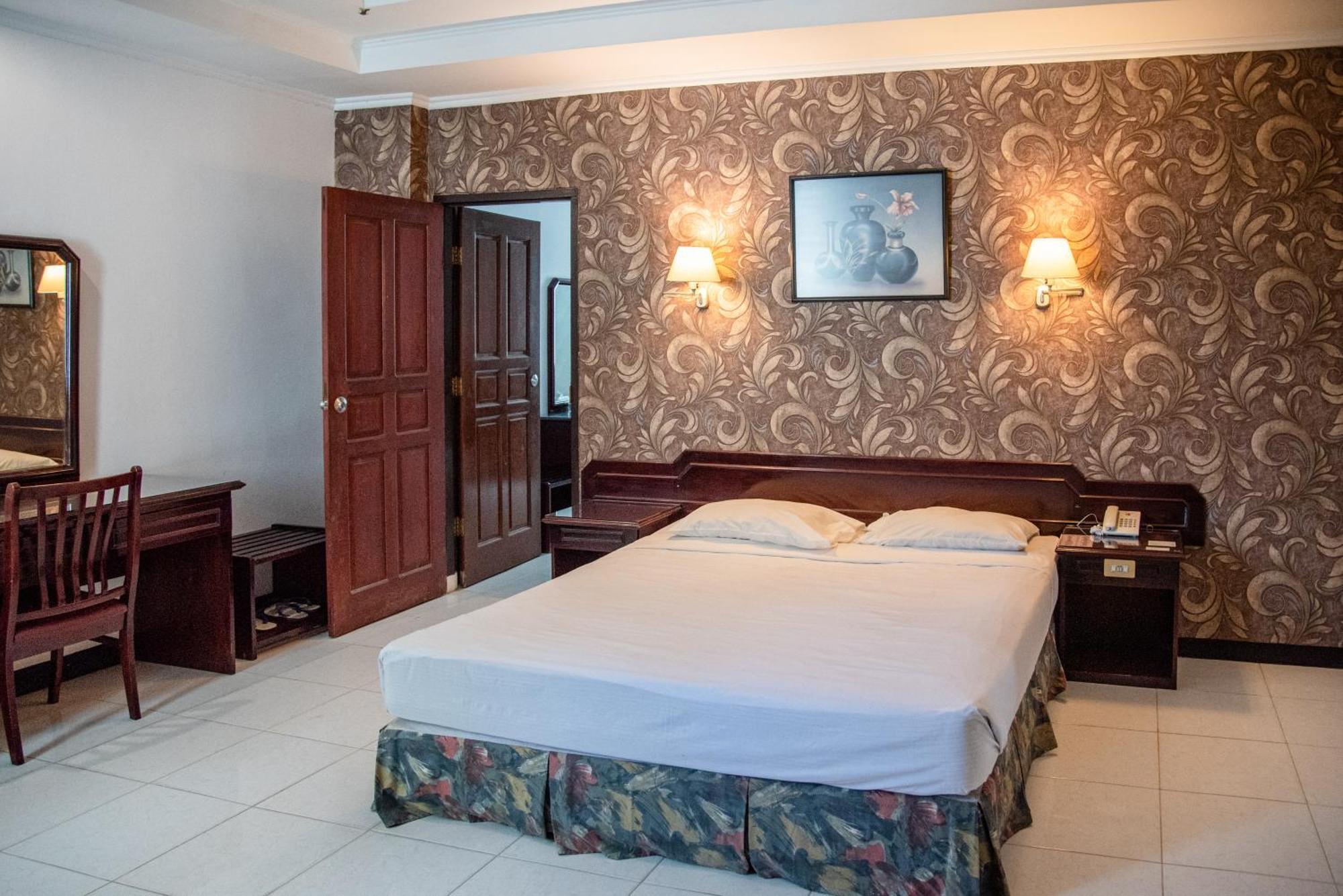 Melin Hotel Tanjungpinang Eksteriør bilde