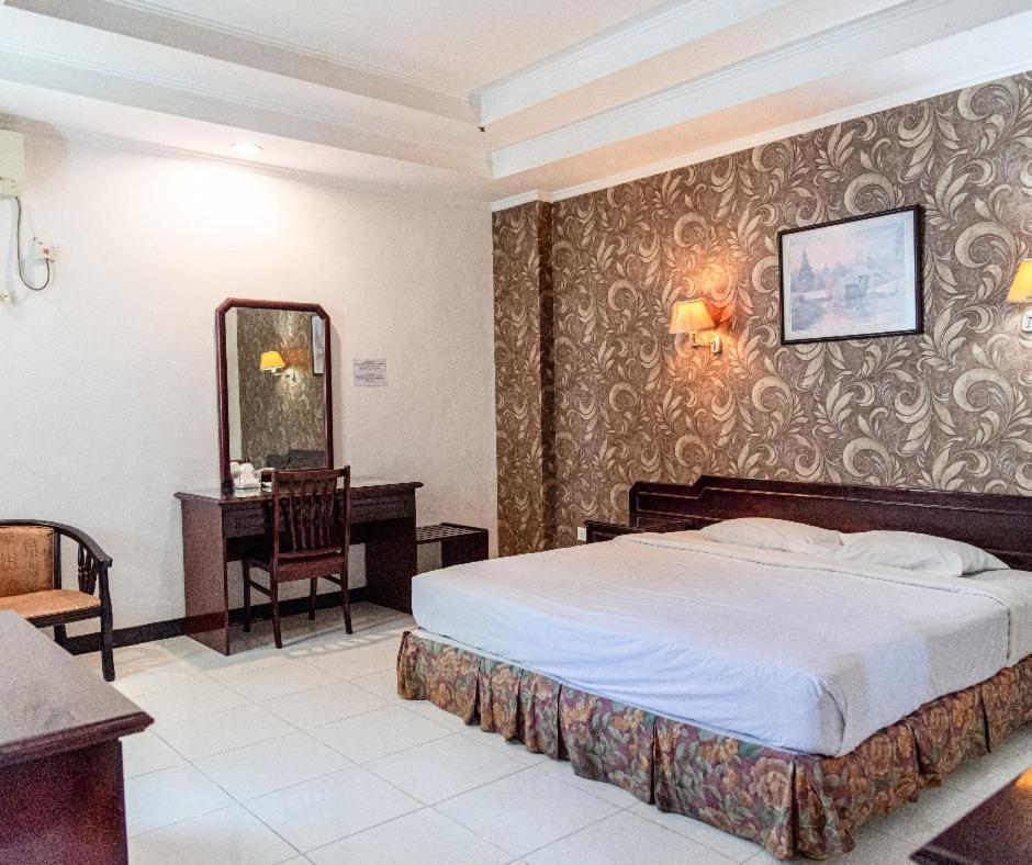 Melin Hotel Tanjungpinang Eksteriør bilde